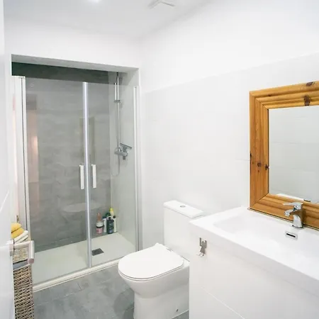 Charming New Beachside House Up To 8 Beds!