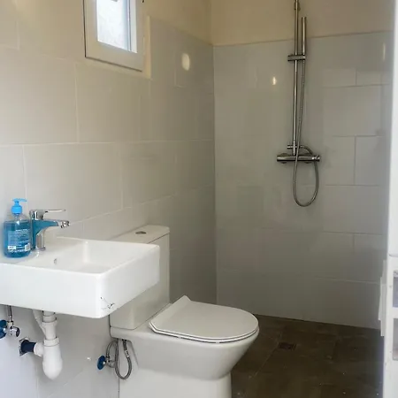 Holiday home Charming New Beachside House Up To 8 Beds! *